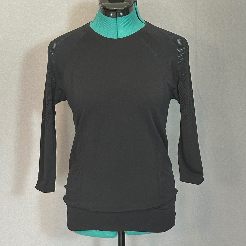 Sweaty Betty Black Seamless Mesh 3/4 Sleeve Workout Top XS SB5352